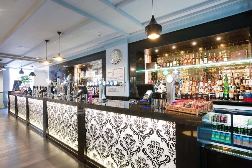 The Guildhall And Linen Exchange Wetherspoon دنفرملاين المظهر الخارجي الصورة